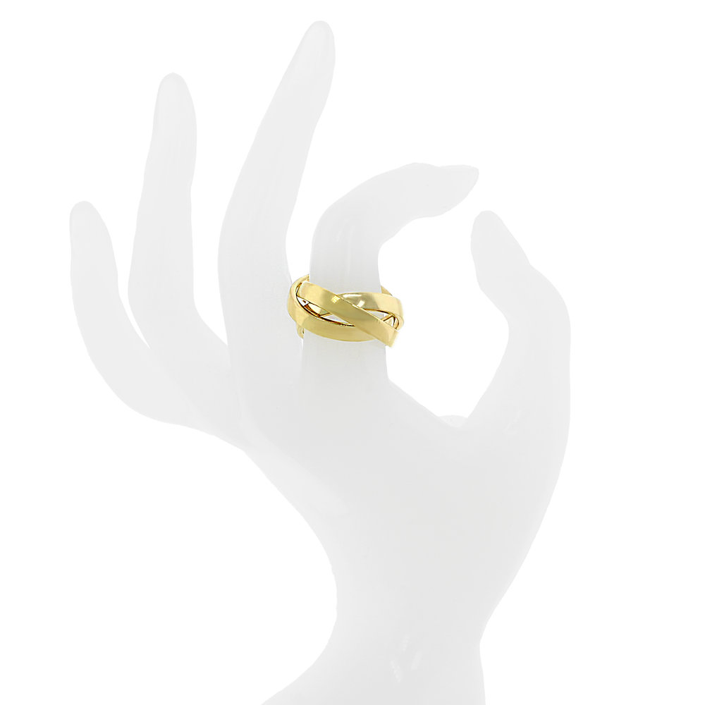 ALLY - ALLY è un anello completamente placcato oro costituito da tre cerchi che si incrociano e si incontrano...per non lasciarsi mai più!

Disponibile dalla misura 9 alla 25. - A.Z. Bigiotterie