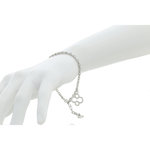 LUCKY - LUCKY &egrave; un bracciale in rodio con un ciondolo a forma di quadrifoglio: una perfetta idea regalo per augurare buona fortuna a qualcuno. - A.Z. Bigiotterie